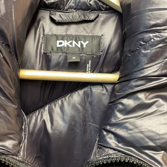 DKNY New Condition Puffer Vest Fur Front Full Collar Beautiful -XS-#0041 - Picture 7 of 11